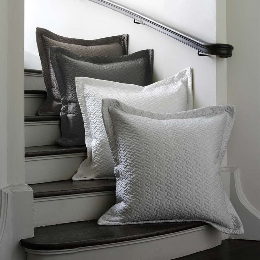 Dransfield & Ross Vannerie Charcoal Basketweave Euro Sham